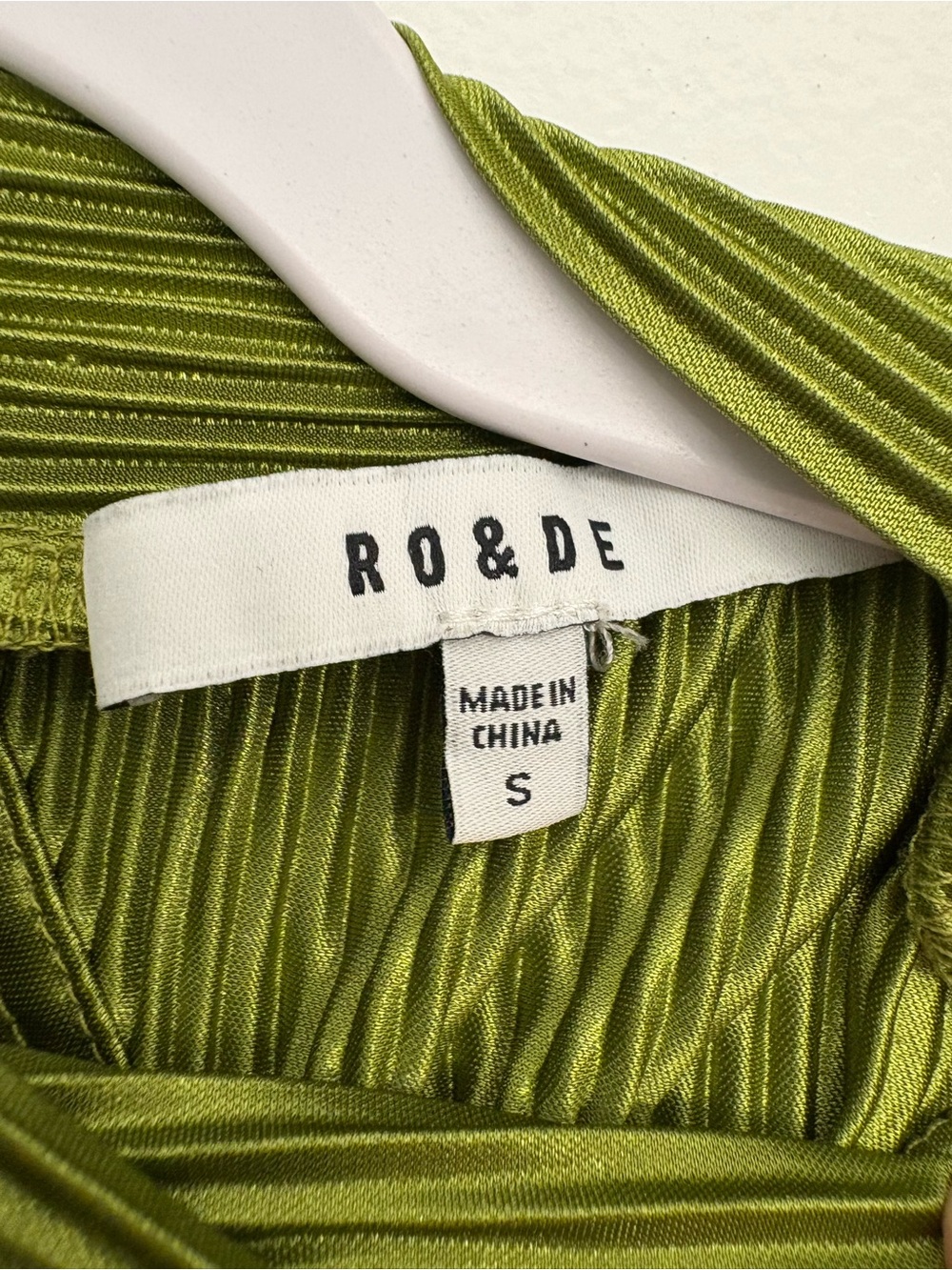 Ro&de Green Crimp Fabric Cropped Going Out Top Small S High Neck Fun Back! - Picture 2 of 4